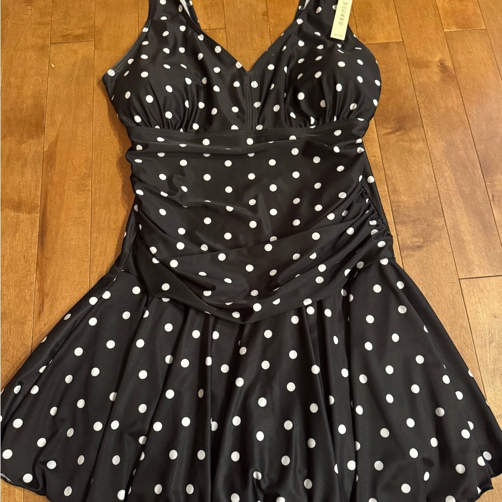 Black and White Polka Dot Women Swim One Piece NWT